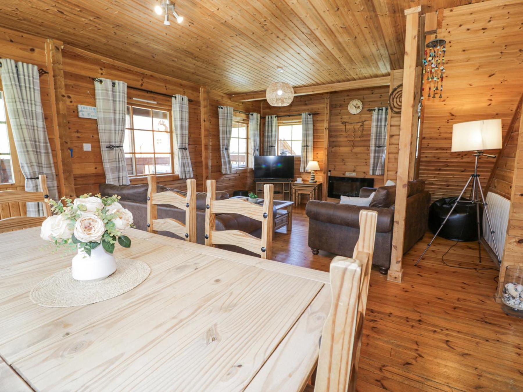 Sun View Lodge スランベドル エクステリア 写真